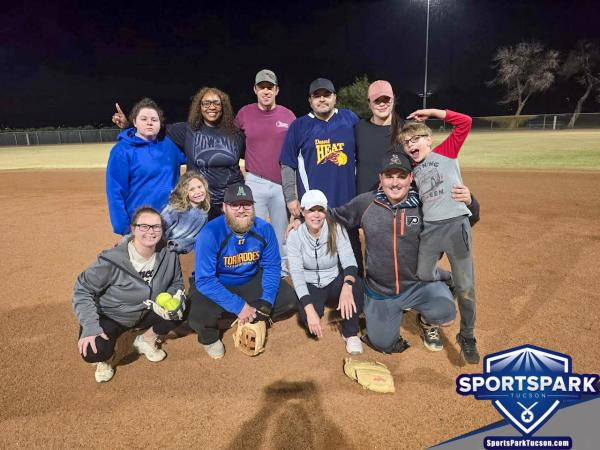 Softball Fri Co-ed 10v10 - E/Rec Champions