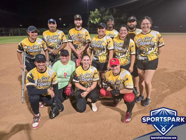 Softball Fri Co-ed 10v10 - E/Rec Champions