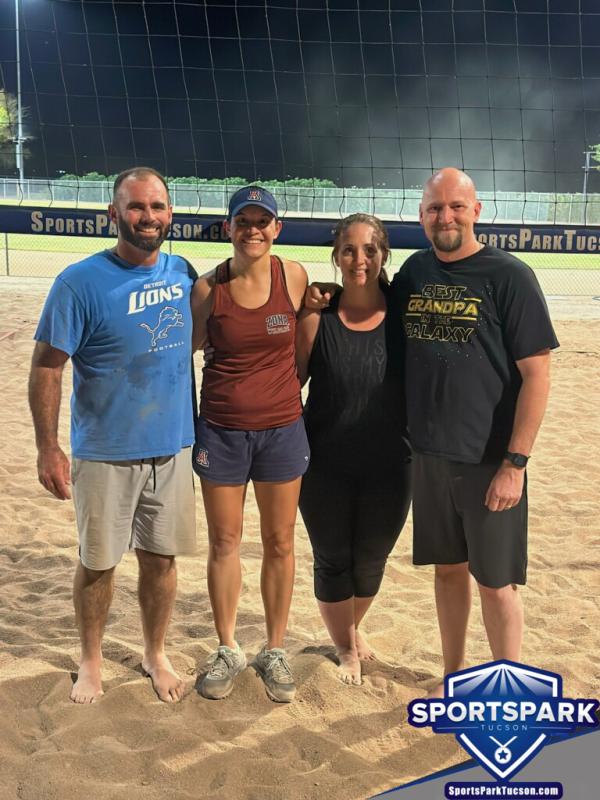 Volleyball Mon Co-ed Lite 4v4 - C Champions