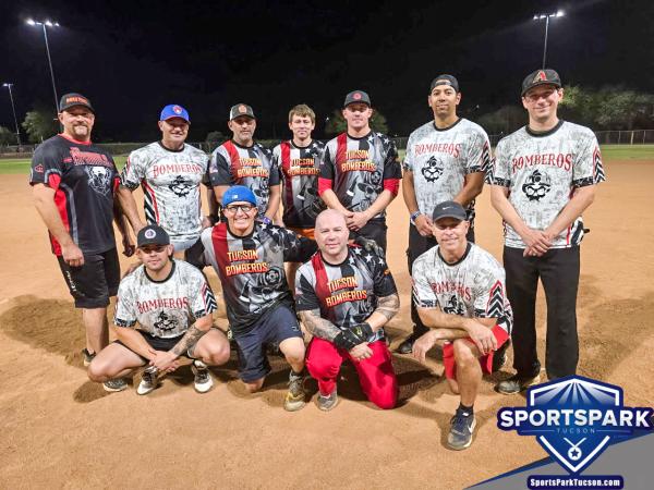 Softball Mon Men's 10v10 - E/Rec-2 Champions