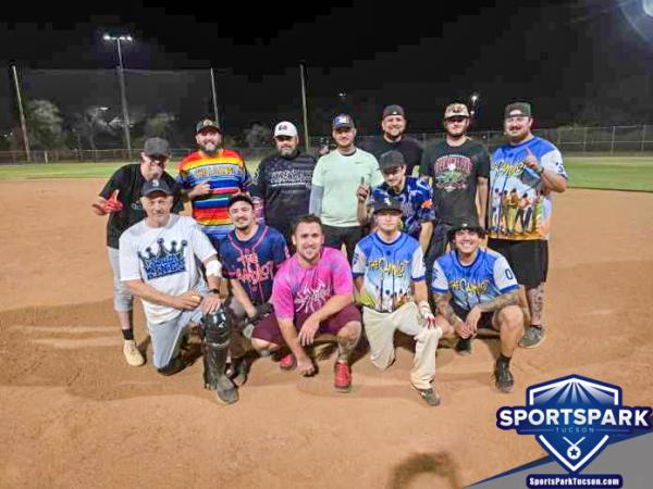 Softball Mon Men's 10v10 - E/Rec Champions